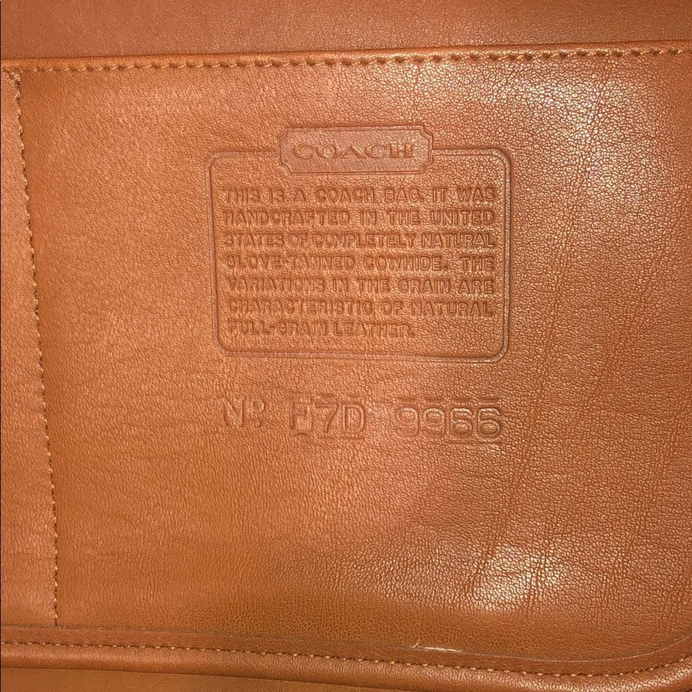Vintage COACH Legacy Zip British Tan Glove-Tanned Leather Shoulder Bag 9966 COA